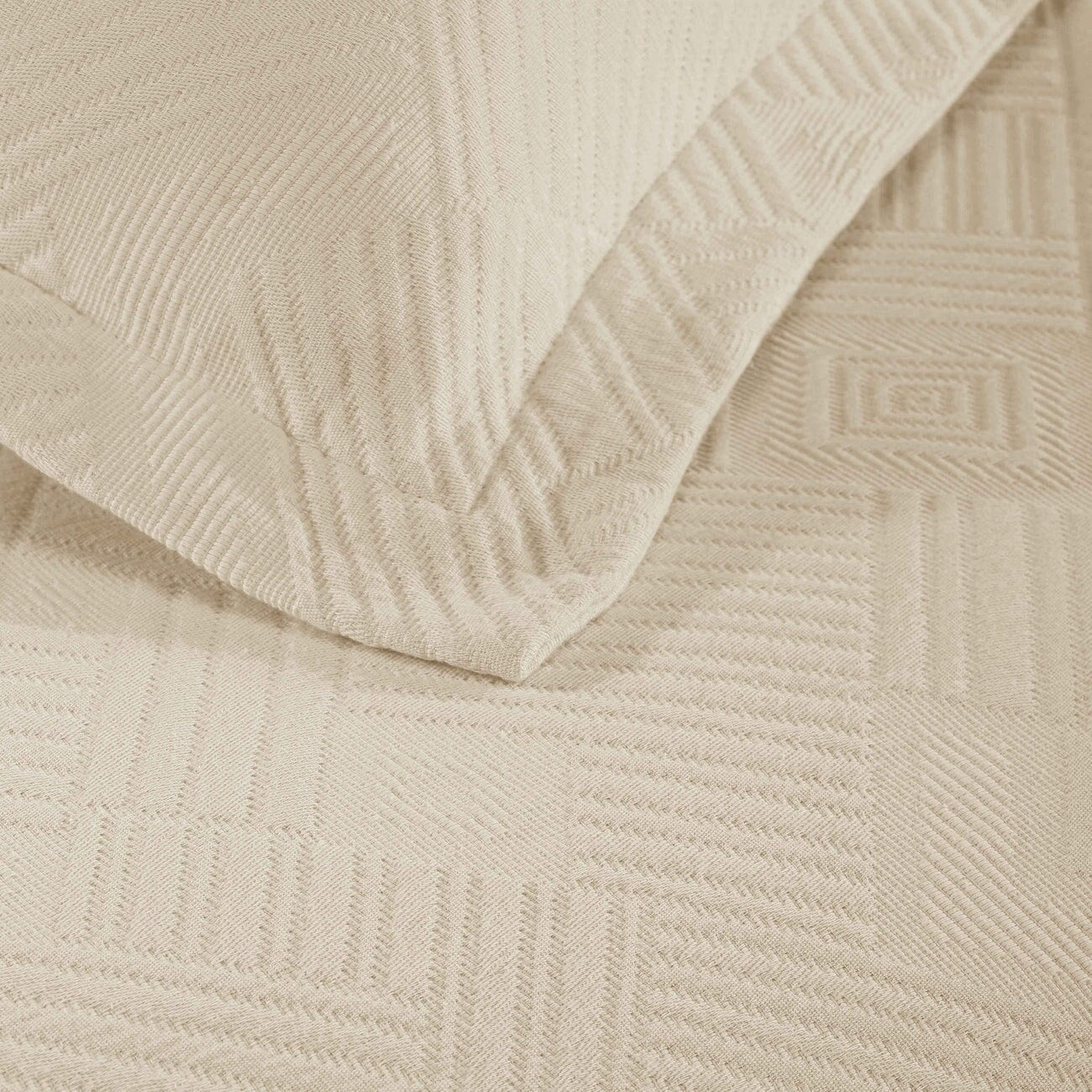 Superior Geometric Fret Cotton Decorative Bedspread Set