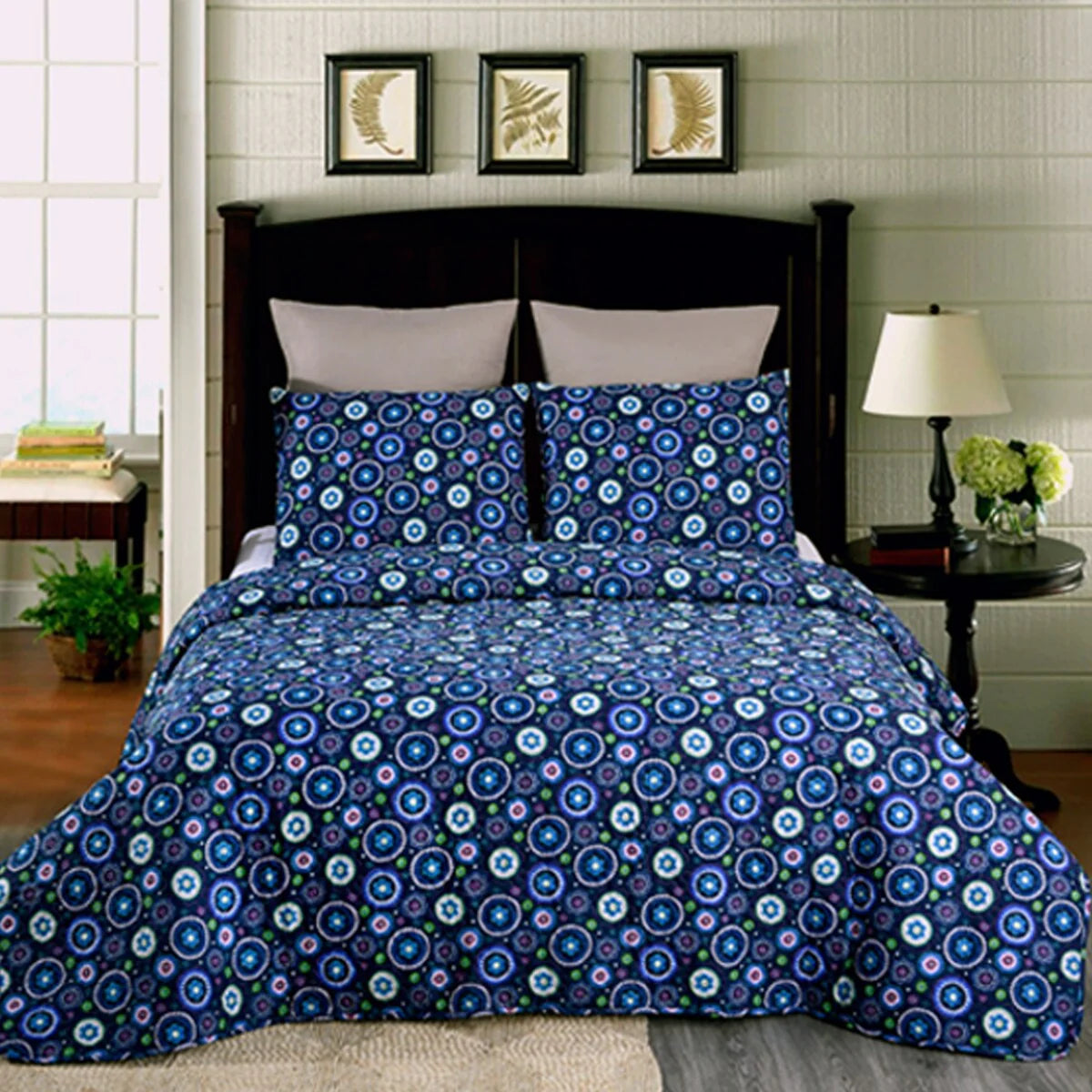 3 Piece Retro Printed Reversible Quilt Set