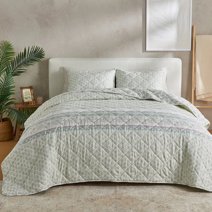 Patina Vie Maison Vintage Floral Printed Quilt Set with Shams