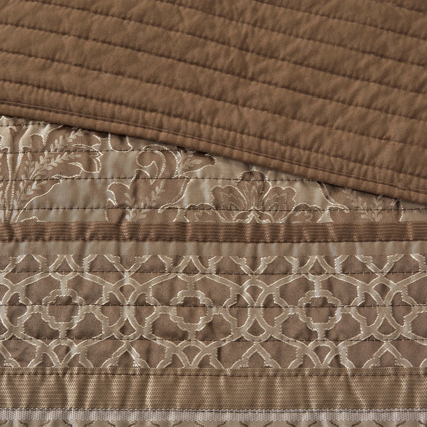 Madison Park Venetian 6 Piece Jacquard Quilt Set with Throw Pillows