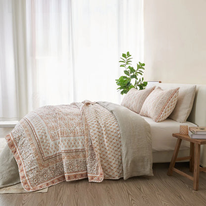 Patina Vie Maison Vintage-Inspired Floral Reversible Quilt Set with Shams