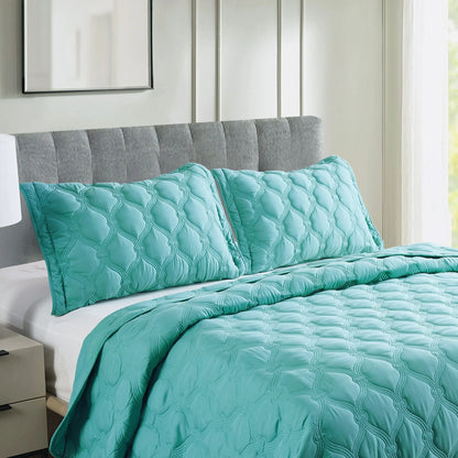 Home Soft Things 3 Piece Oversized Bradly Down Alternative Quilts Set