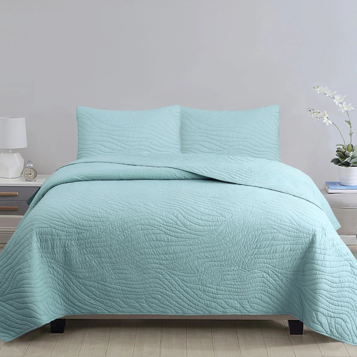 Calista Quilt Set