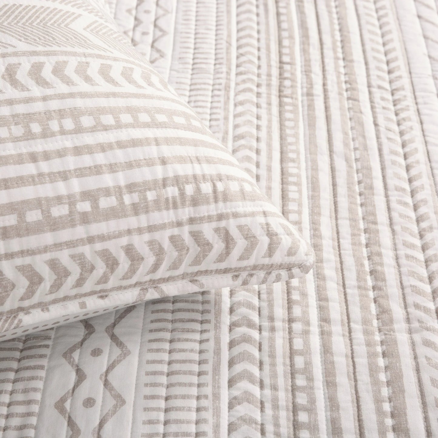 Lush Decor Hygge Geometric Pattern 3-piece Quilt Set