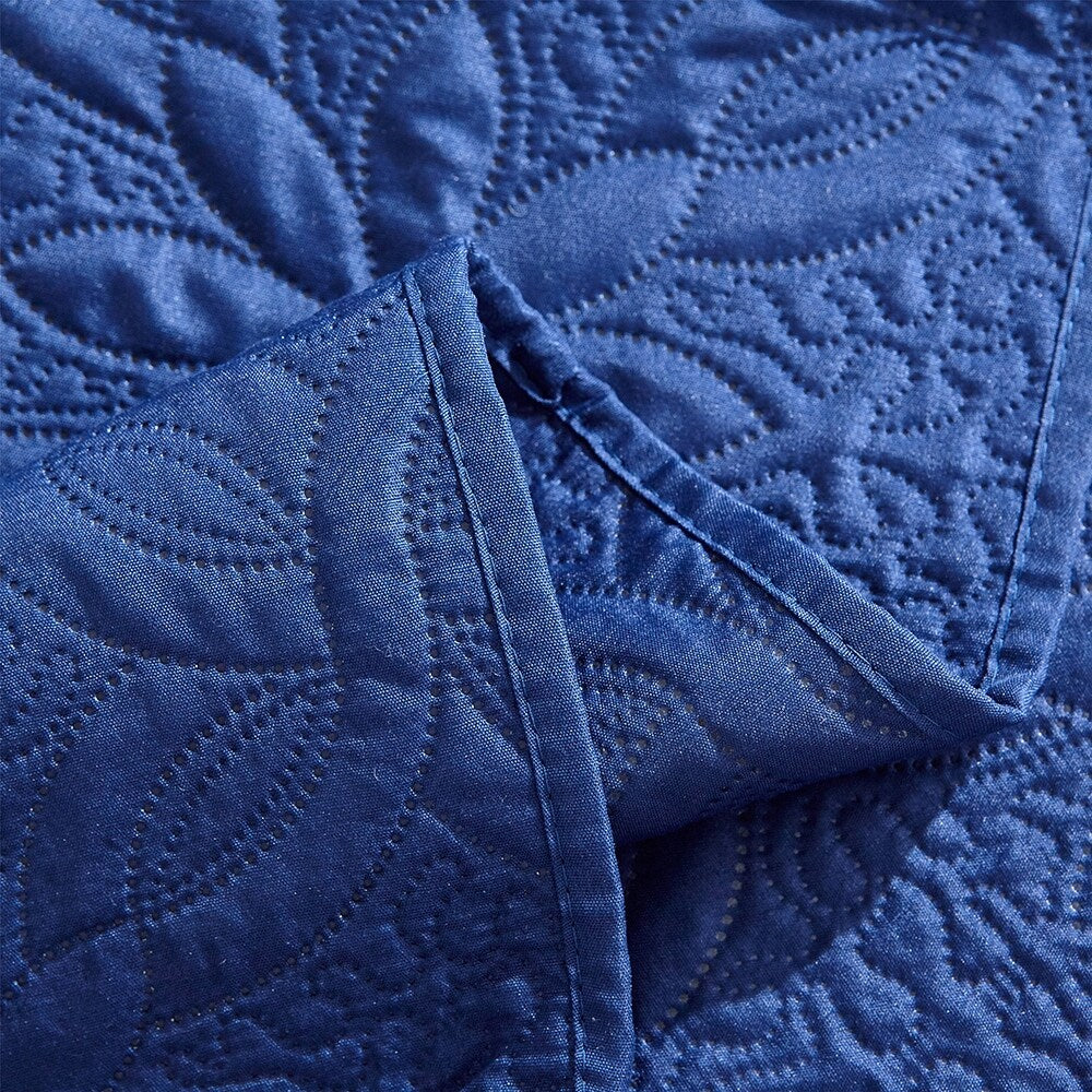 3-piece Fashionable Solid Embossed Quilt Set Bedspread Cover