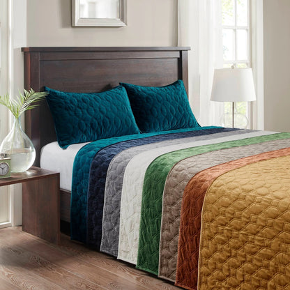 Madison Park Emery 3 Piece Velvet Quilt Set