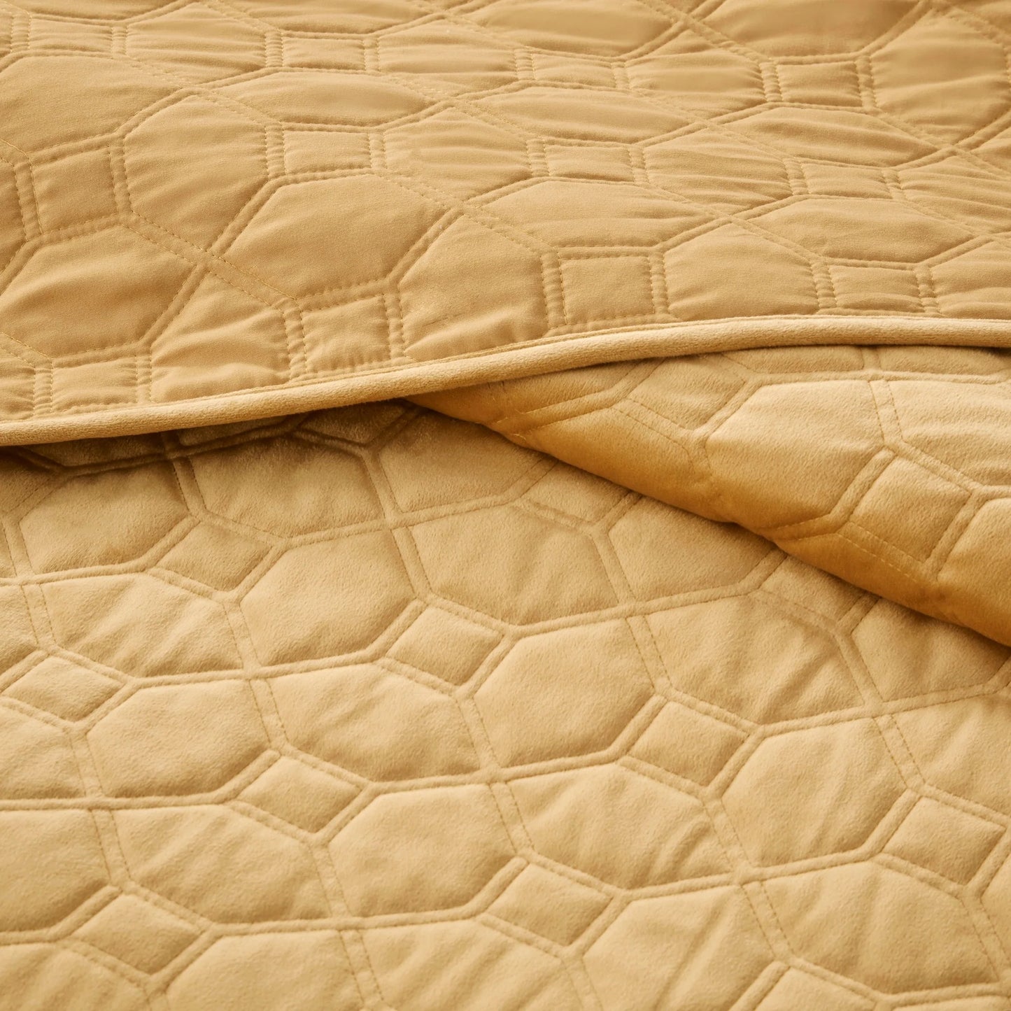 Madison Park Emery 3 Piece Velvet Quilt Set