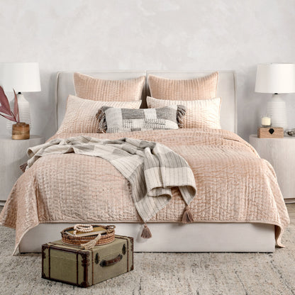 Dimitry 100% Rayon Velvet Quilt by Kosas Home