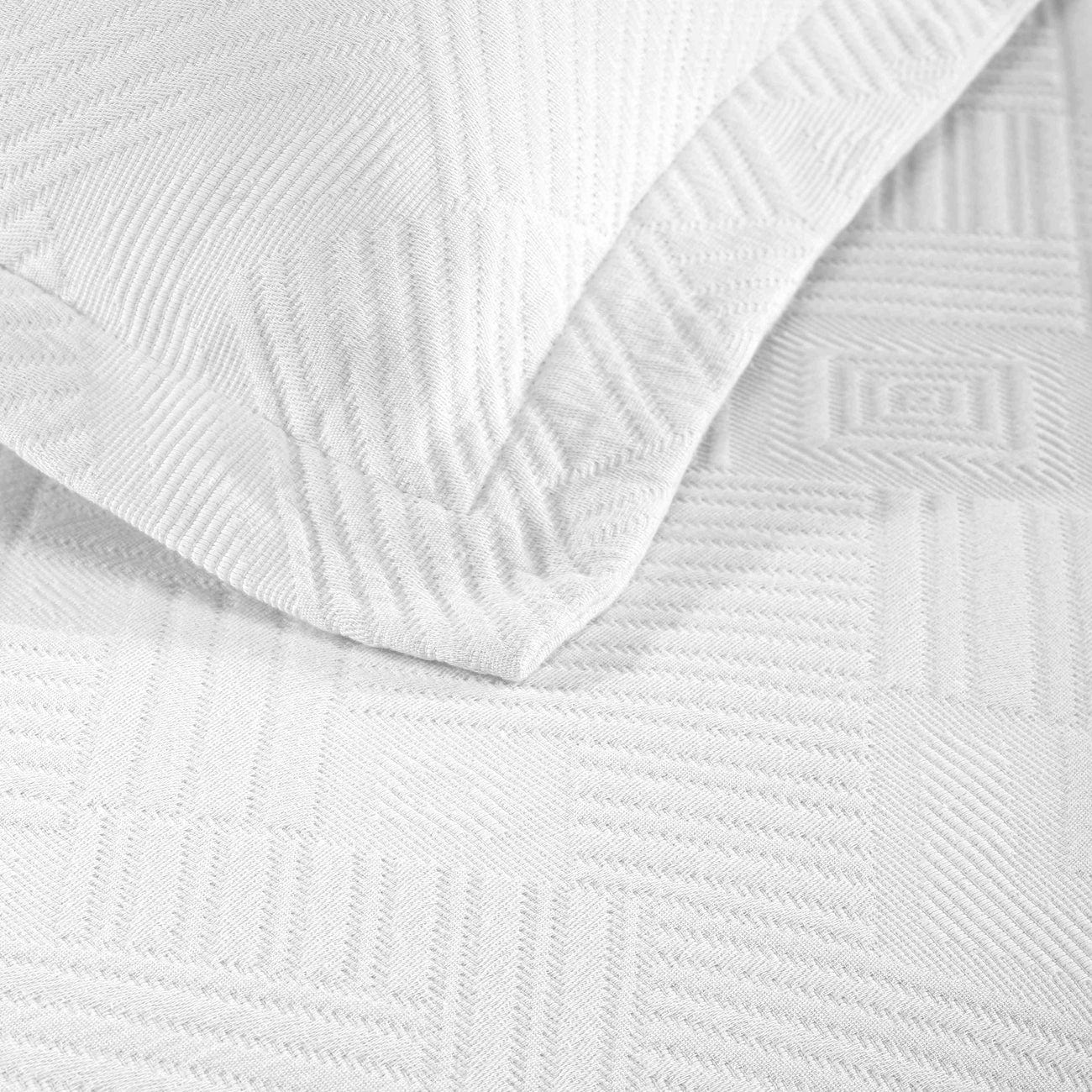 Superior Geometric Fret Cotton Decorative Bedspread Set