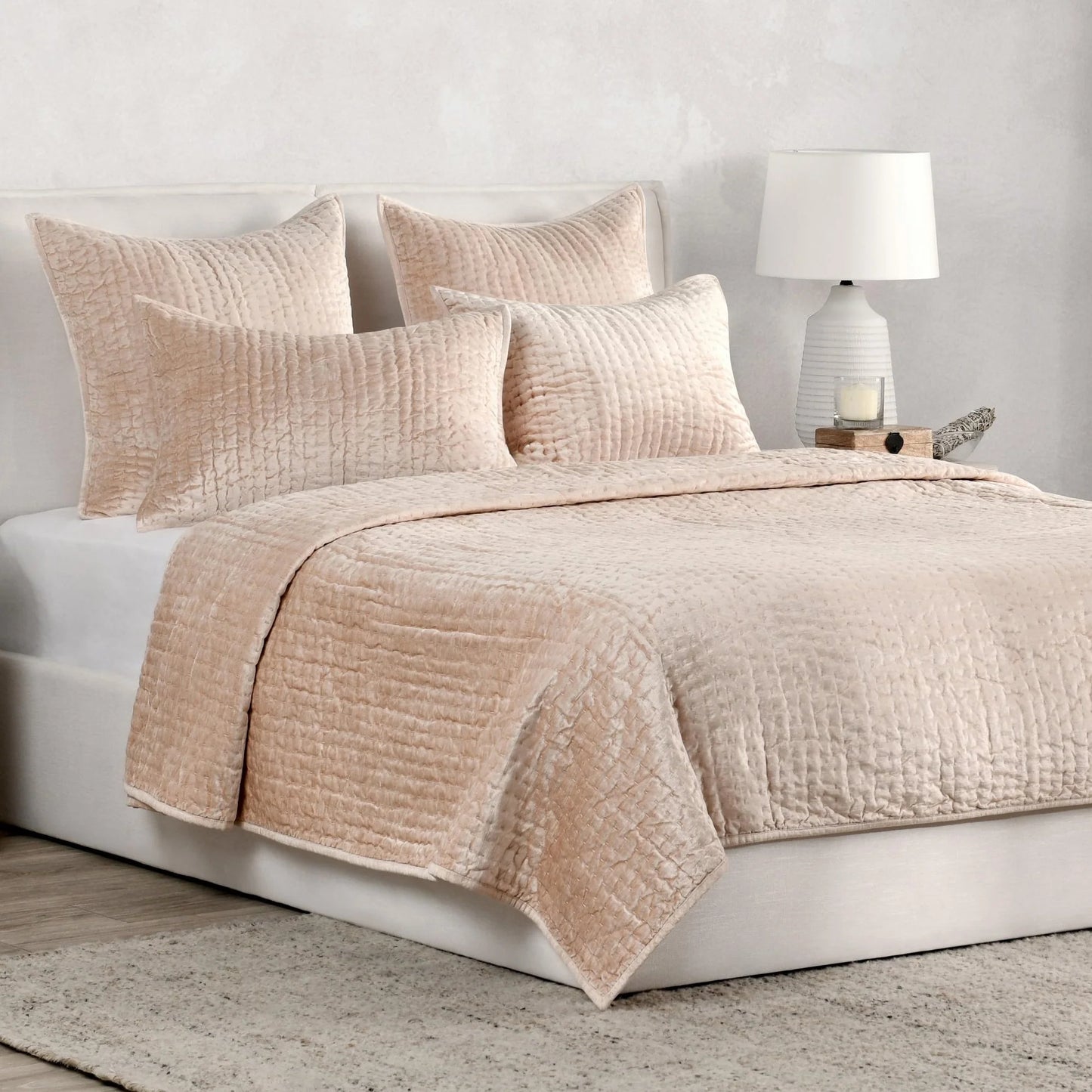 Dimitry 100% Rayon Velvet Quilt by Kosas Home