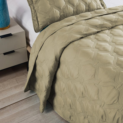 Home Soft Things 3 Piece Oversized Bradly Down Alternative Quilts Set