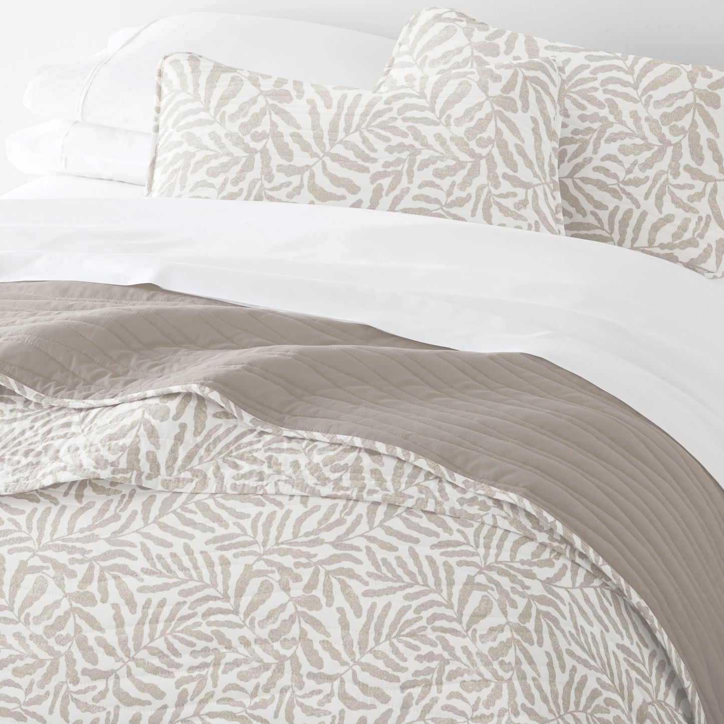 Becky Cameron All Season 3 Piece Reversible Patterned Quilt Set
