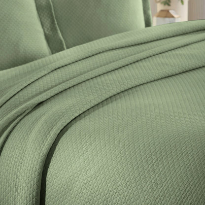 Superior Solitaire Cotton Decorative Bedspread Set