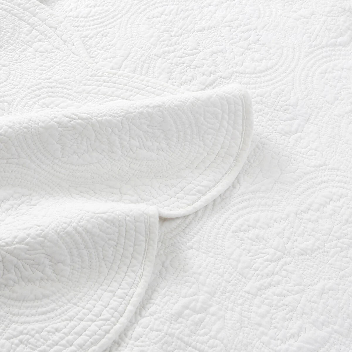 Copper Grove Sagano Blantyre Scalloped Edge Cotton 3-piece Quilt Bedding Set