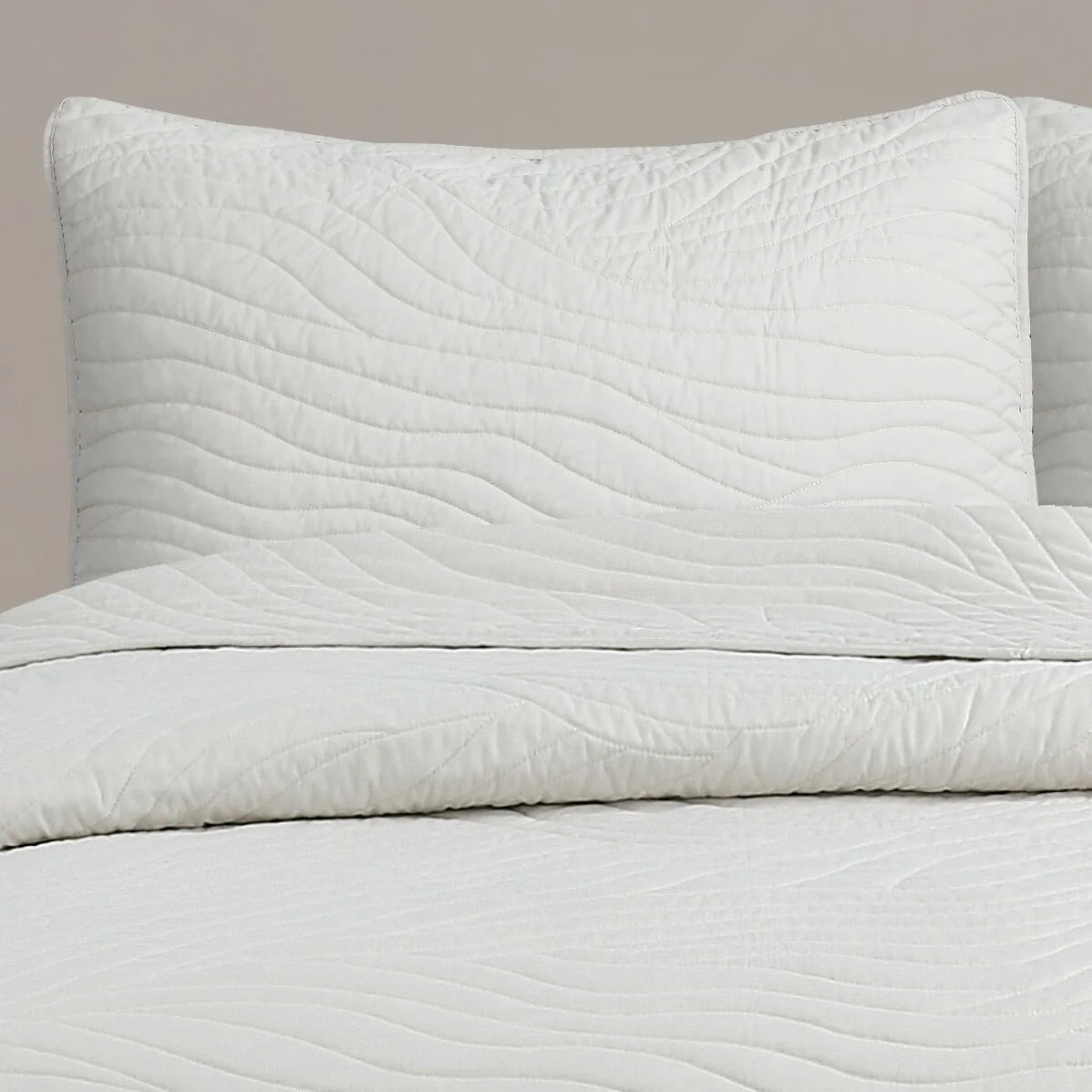Calista Quilt Set