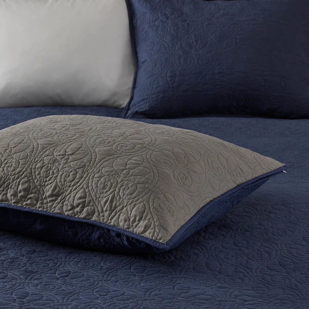 Madison Park Mansfield Reversible Quilt Set
