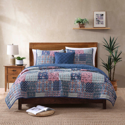 Brielle Home Indira Reversible Patchwork Quilt Set