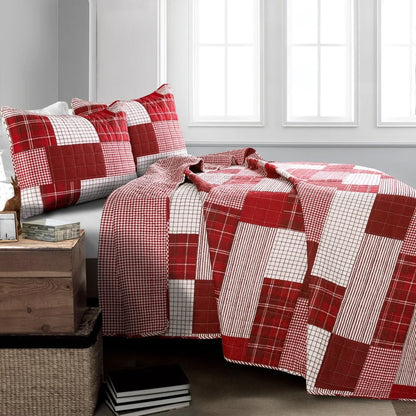 Lush Decor Greenville Quilt Set