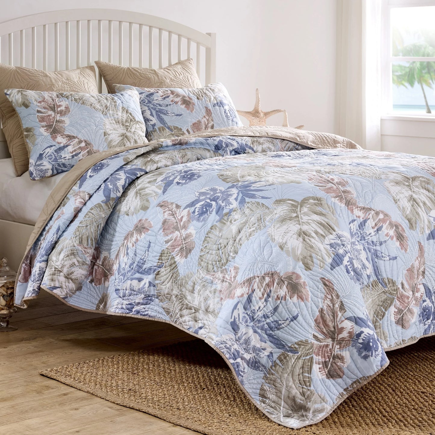 Greenland Home Fashions Tropics Finely Stitched Palm Leaf Reversible Quilt Set