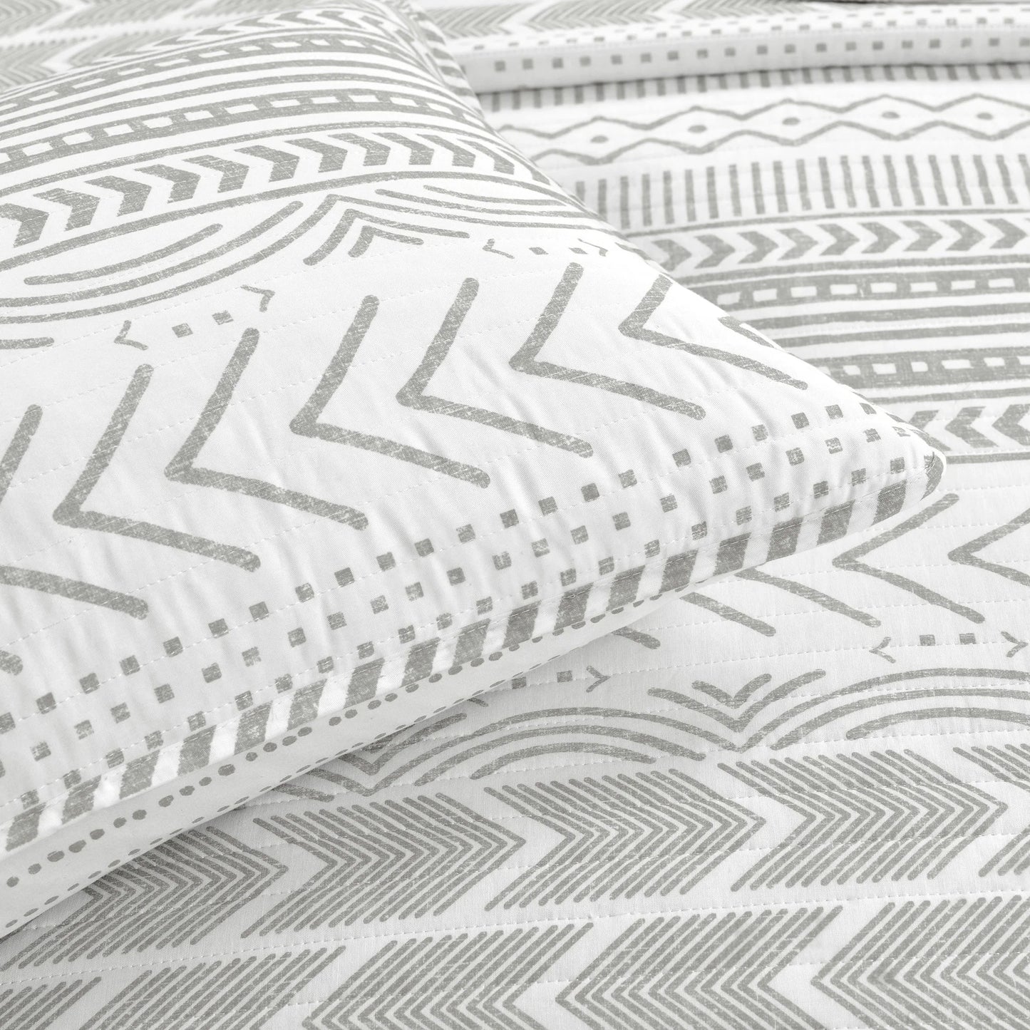 Lush Decor Hygge Geometric Pattern 3-piece Quilt Set