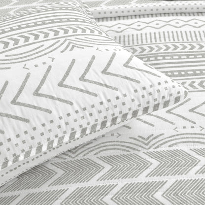 Lush Decor Hygge Geometric Pattern 3-piece Quilt Set