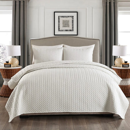 3-piece Fashionable Solid Embossed Quilt Set Bedspread Cover