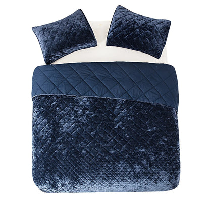 Wonderful Diamond Velvet 3 Piece Quilt Set