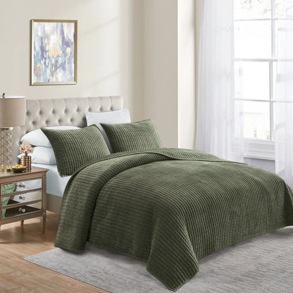 Wonderful Velvet 3 Piece Quilt Set