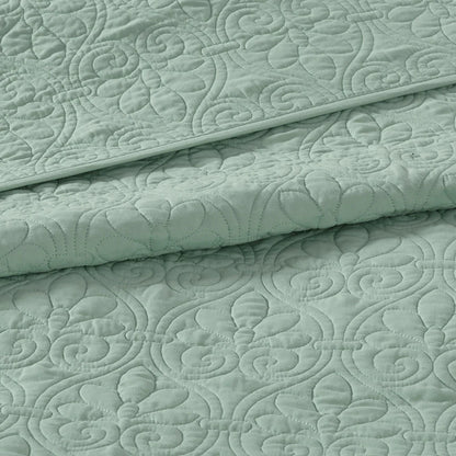 Madison Park Mansfield Reversible Quilt Set
