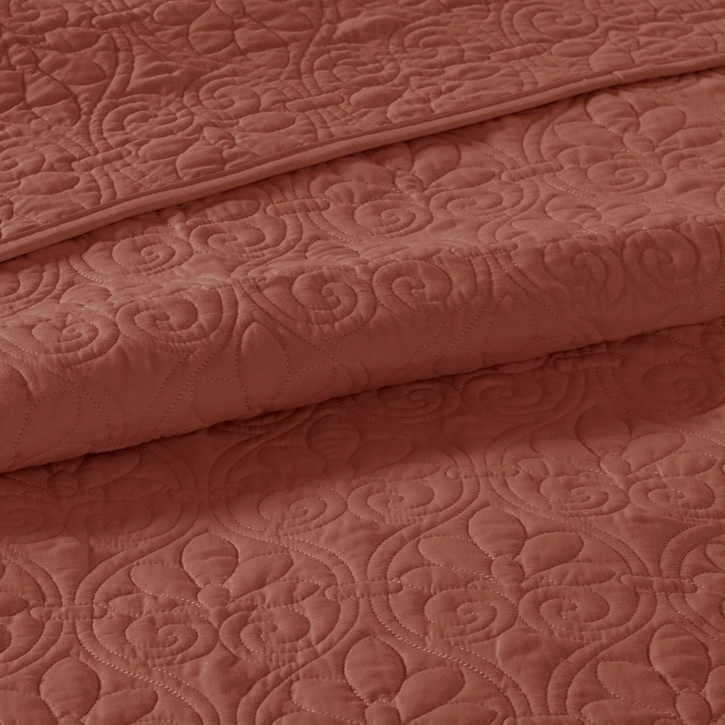 Madison Park Mansfield Reversible Quilt Set