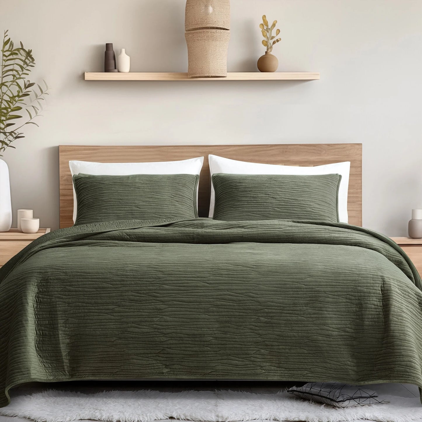 Wonderful Velvet 3 Piece Quilt Set