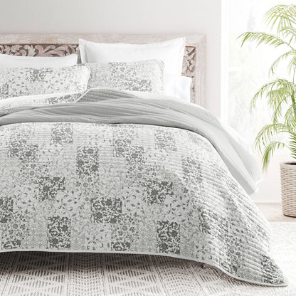 Becky Cameron All Season 3 Piece Scrolled Patchwork Reversible Quilt Set with Shams