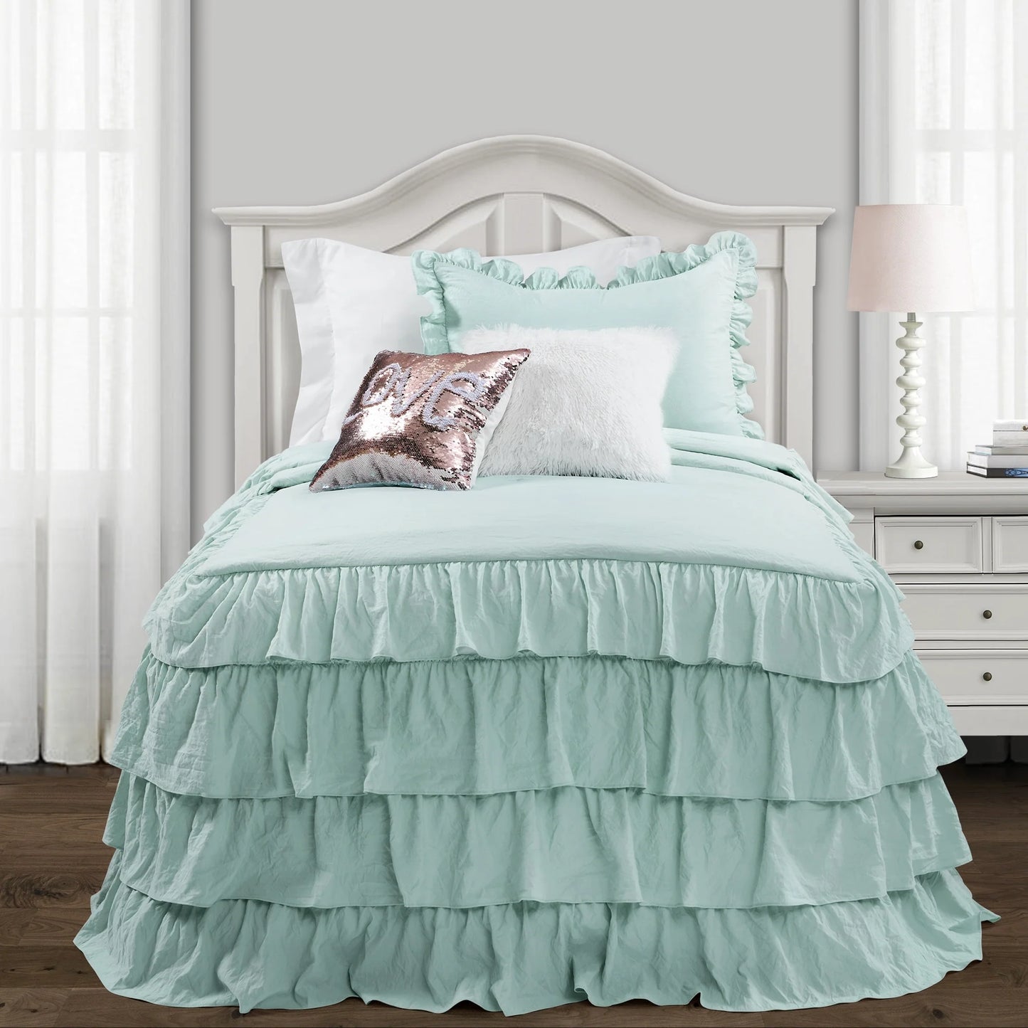 The Gray Barn Molly Mae Ruffle Skirt Bedspread Set