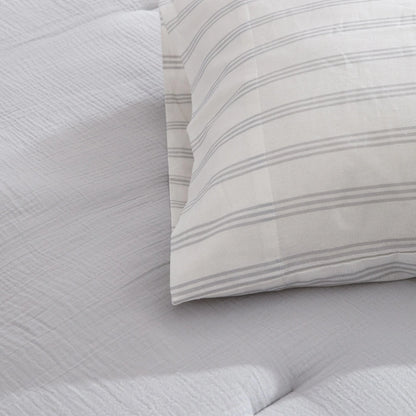 Wonderful Velvet 3 Piece Quilt Set