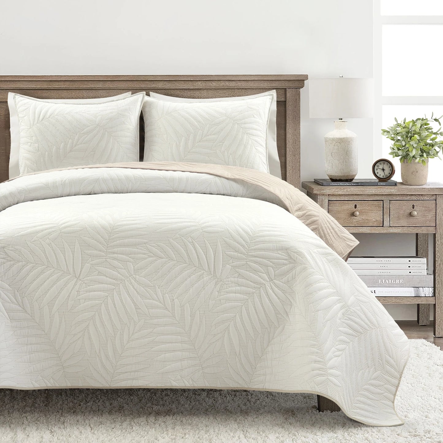 Lush Decor Isla Embroidered Leaf Reversible Cotton Quilt 3 Piece Set