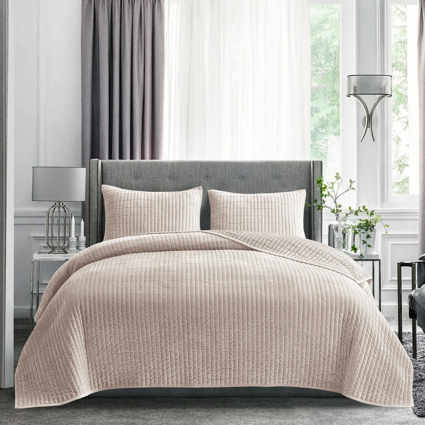 Wonderful Velvet 3 Piece Quilt Set