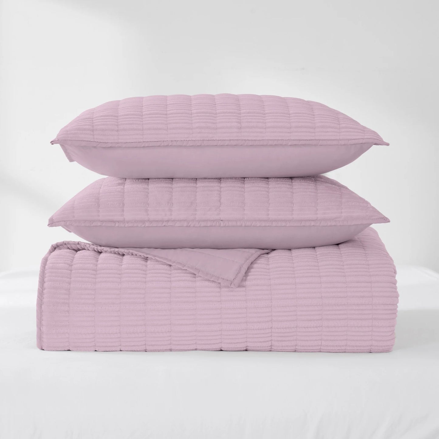 Wonderful Velvet 3 Piece Quilt Set