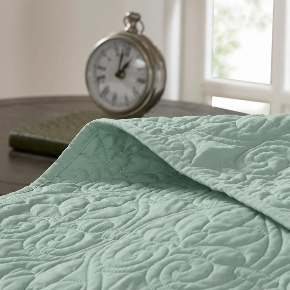 Madison Park Mansfield Reversible Quilt Set