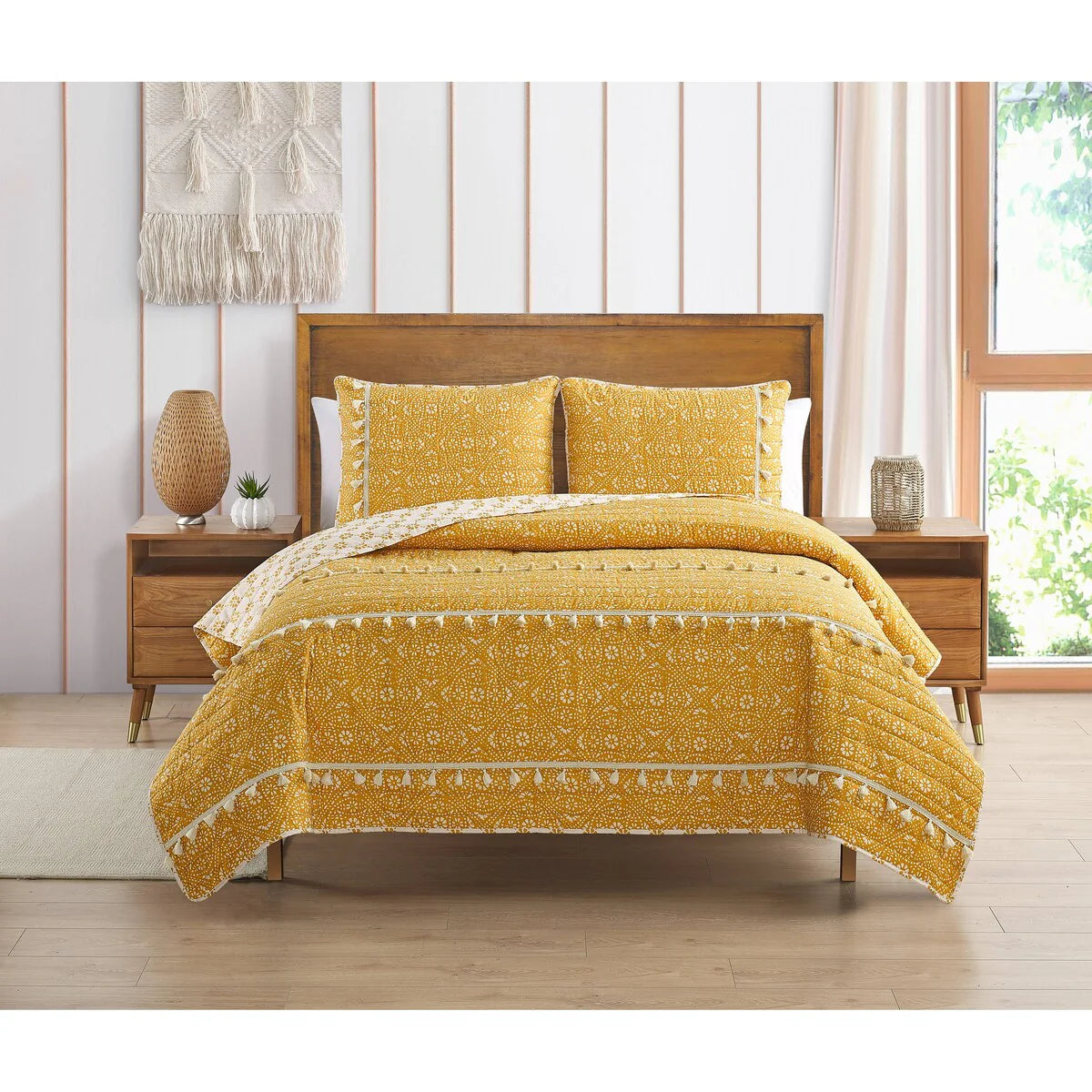DESIGN STUDIO Pasadena Medallion Soft Reversible Microfiber Quilt Set
