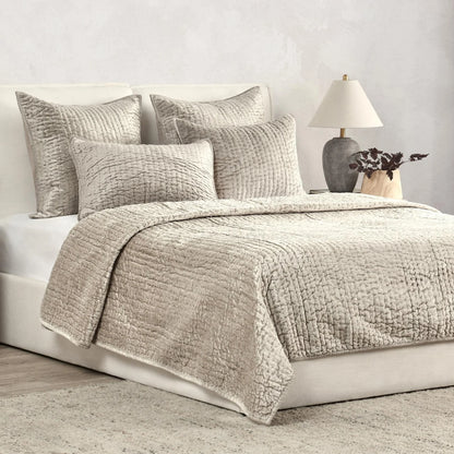 Dimitry 100% Rayon Velvet Quilt by Kosas Home