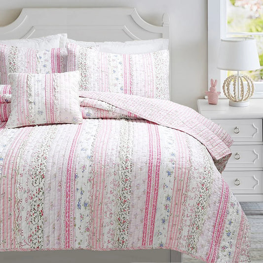 Porch & Den Gwinnett Chic Lace Quilt Bedding Set
