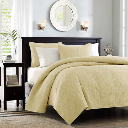 Madison Park Mansfield Reversible Quilt Set