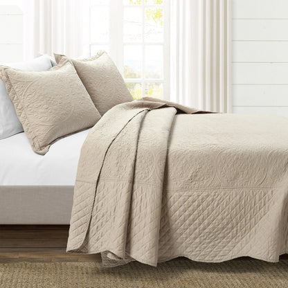Lush Decor Medallion Scallop Bedspread Set