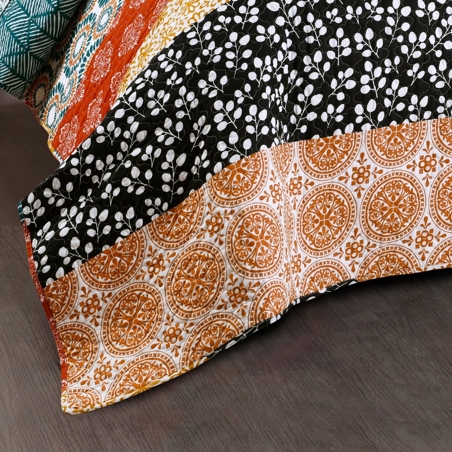 The Curated Nomad La Boheme 3-piece Striped Patterned Quilt Set
