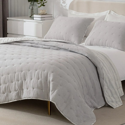 Wonderful Velvet 3 Piece Quilt Set