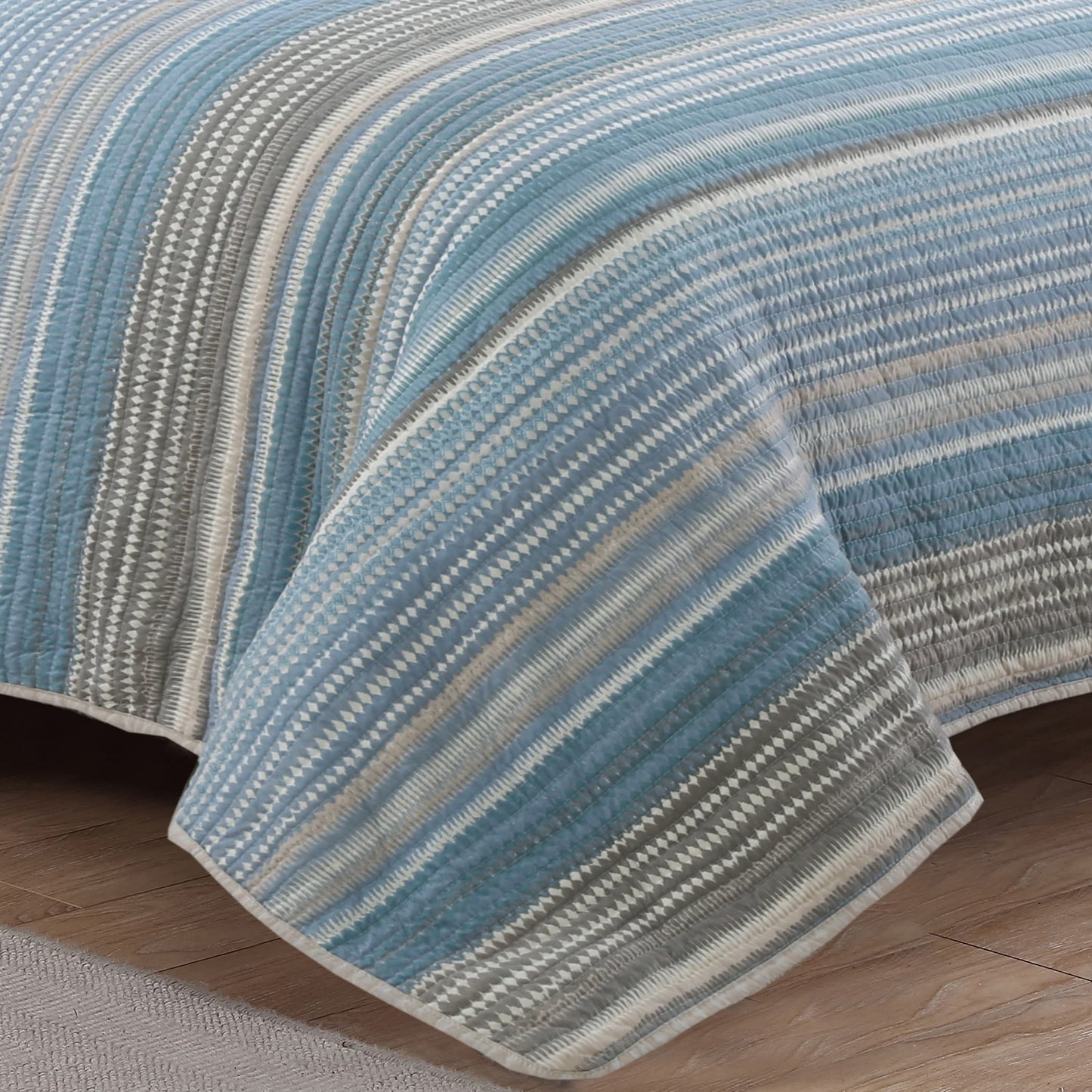 Estate Collection Taj Quilt Set