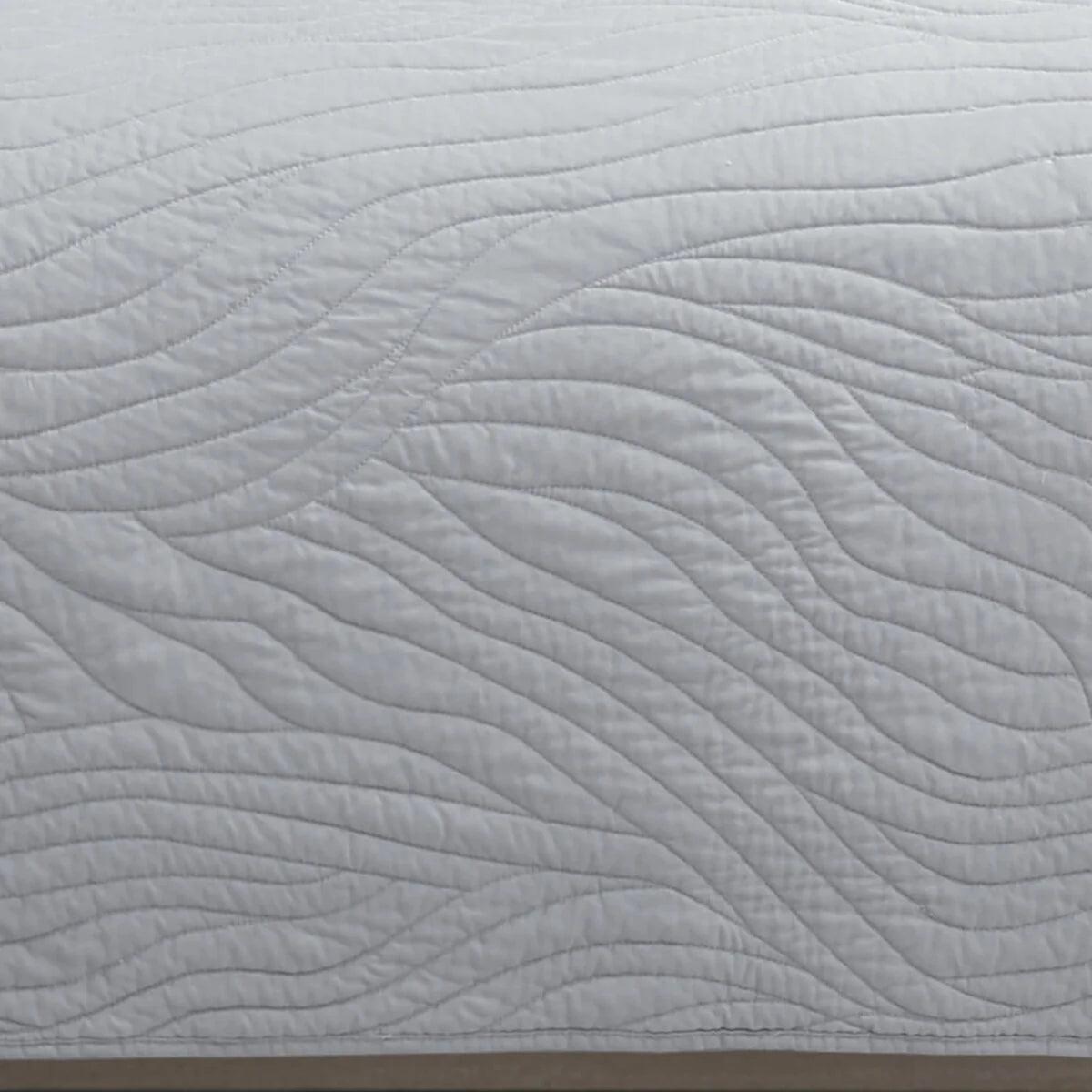 Calista Quilt Set