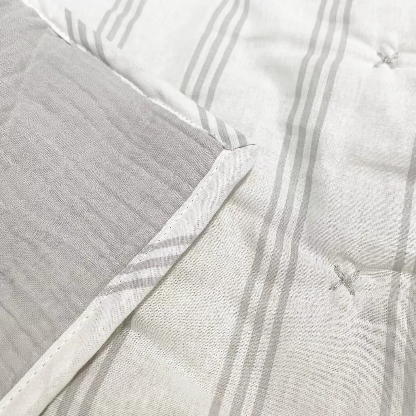 Wonderful Velvet 3 Piece Quilt Set