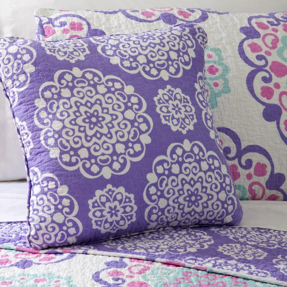 Vivian Lilac Medallion Cotton Reversible Quilt Set with Throw Pillow