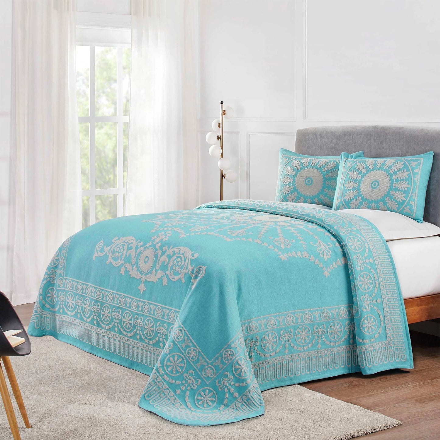 Superior Cotton Blend Oversized Classic Medallion Bedspread Set